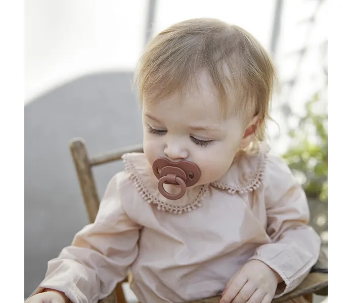 bamboo pacifier burned clay elodie details SS20 lifestyle 30105105155NA 1 web kuva