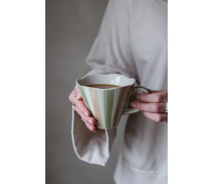 FEELGOOD GREEN TAUPE STRIPES MUGG kuva