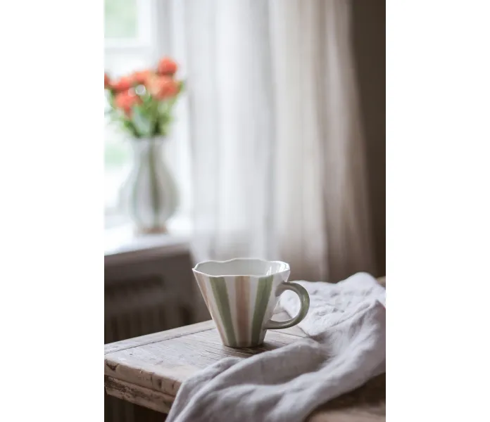 FEELGOOD GREEN TAUPE STRIPES MUGG INSPIRATION kuva