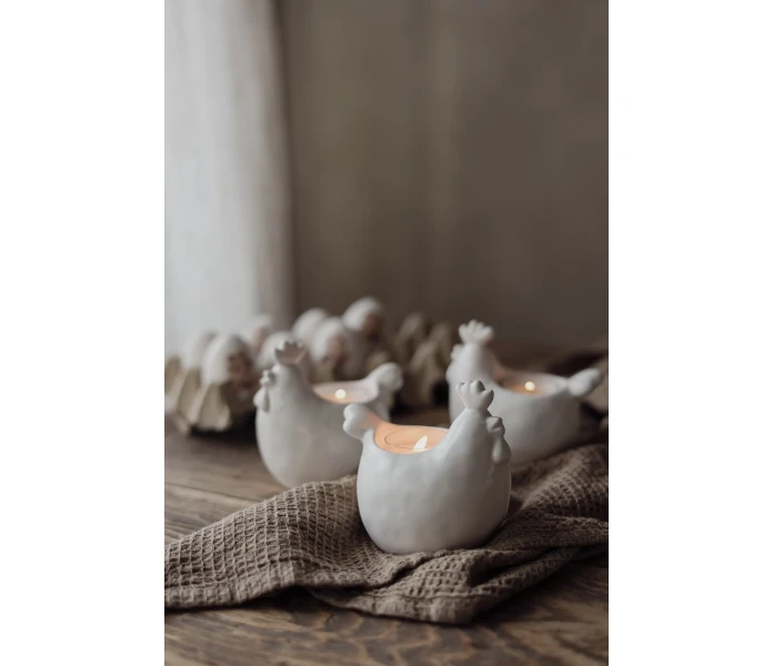 EASTER HEN HONA MAJAS COTTAGE EXTRA image