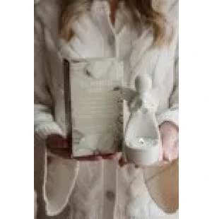 Majan Ystävyyden Enkeli – Tuikkukynttilän pidike lahjapakkauksessa kuva