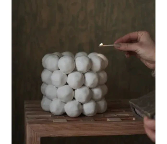 aw23 bright white square 1 image