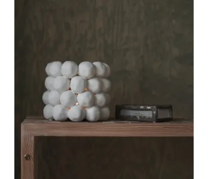 aw23 bright white square 2 image