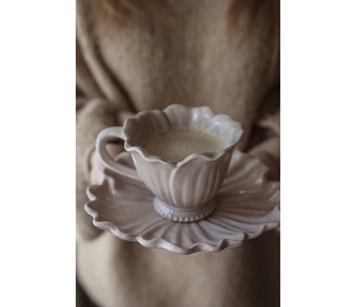 BLOMSTRA KOPP FAT CLOUD MAJA COTTAGE INSPO 2 kuva