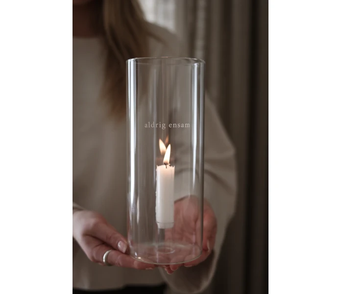 ALDRIG ENSAM LYKTA MAJAS COTTAGE INSPO3 kuva