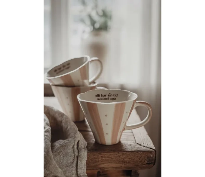 40702 75 allt har sin tidi suicide zero majas cottage kuva