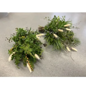 Liten bukett till graven image